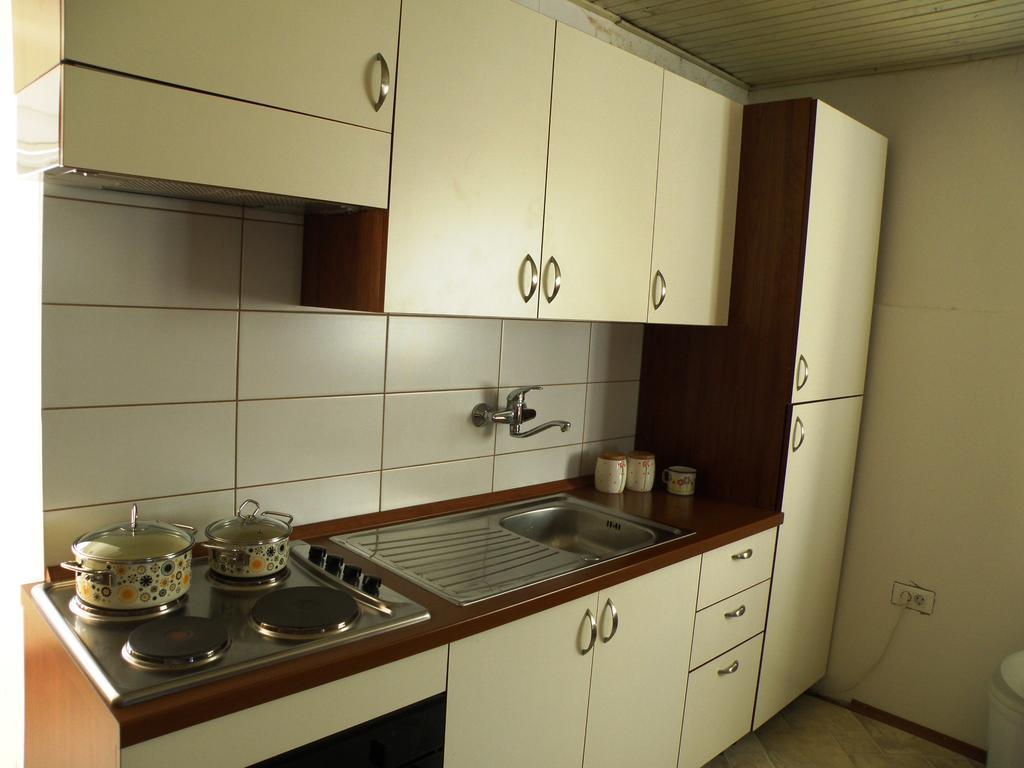 Apartment Central Šibenik Rum bild